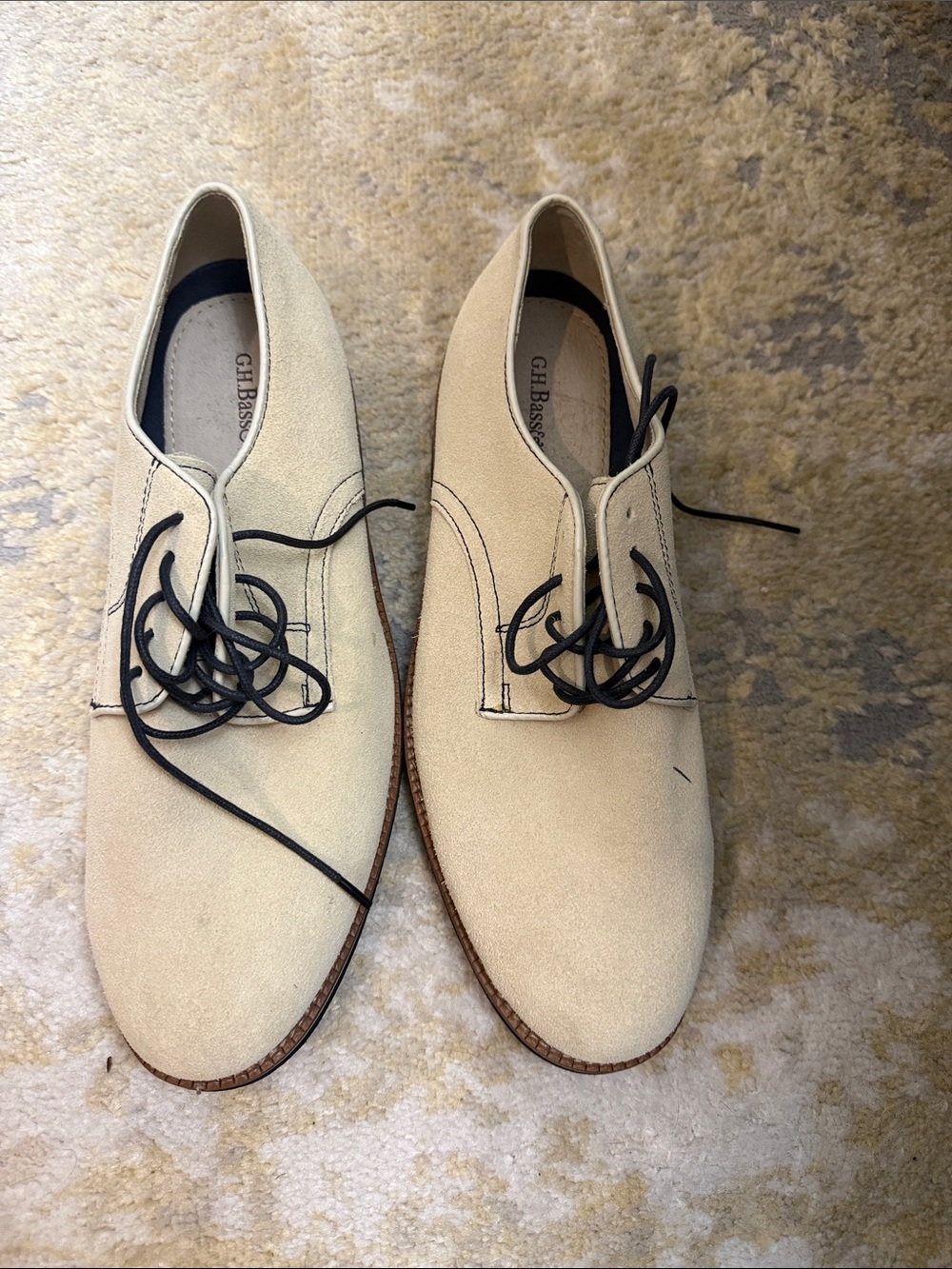 G.H. Bass & Co. Men’s Cream Suede Derby Shoes with Black Laces